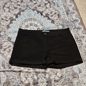 Wax Jean Black Women's Cuffed Shorts